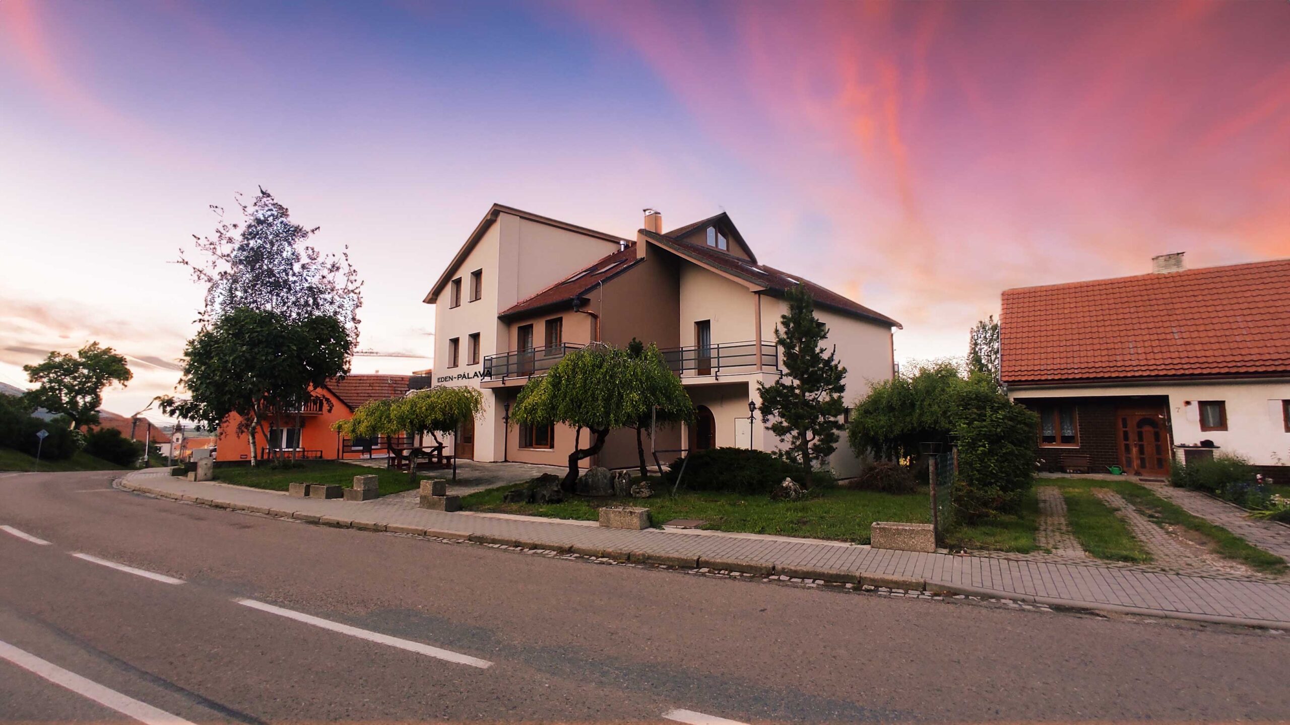 Krajina v okolí Pálavy